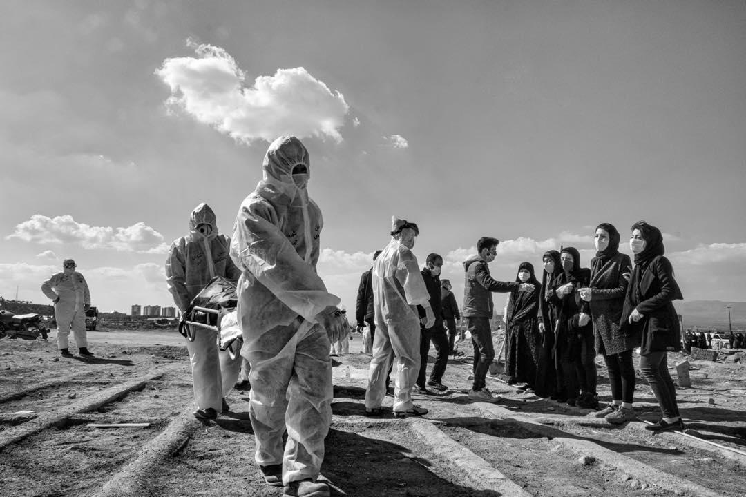 تجربه‌ی دوماه عکاسی از درگذشتگان کرونا | نمی‌شد در خانه نشست