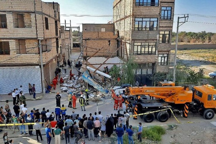 ریزش سقف یک سوپر مارکت در مشهد ۲ کشته و یک مجروح بر جای گذاشت