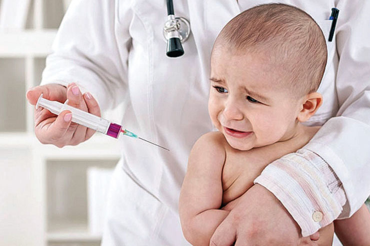گزارشی از جنبشی که خانواده‌ها را از واکسیناسیون کودکان می‌ترساند