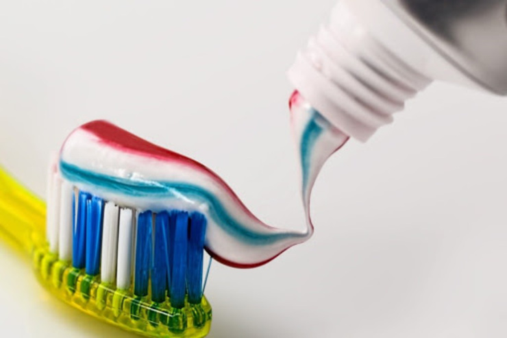باور اشتباهی که سال‌ها در خصوص استفاده از خمیر دندان داشته‌اید