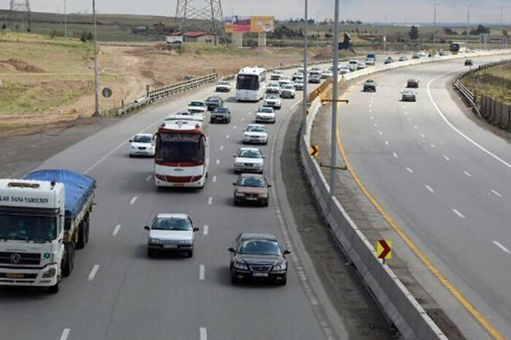 ترافیک سبک در محور‌های ورودی منتهی به مشهد | بازگشت اغلب مسافران با تذکر پلیس
