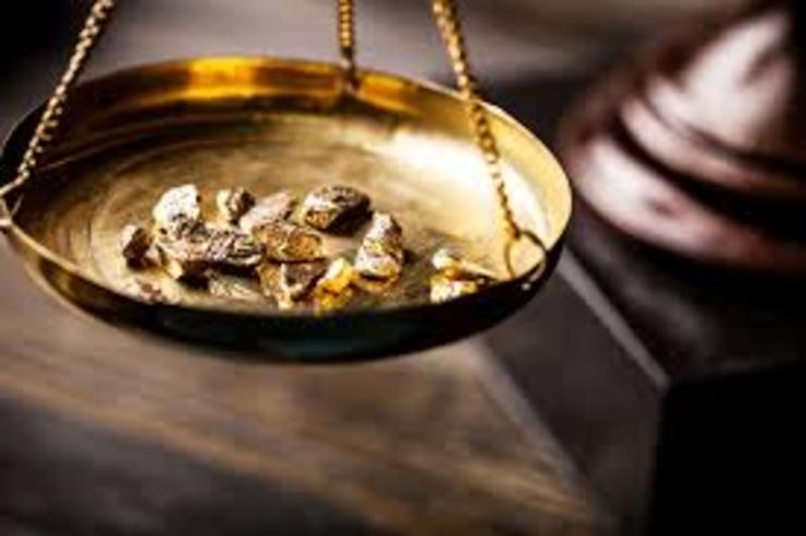 چگونه قیمت طلا را محاسبه کنیم و در خرید طلا حرفه‌ای باشیم؟