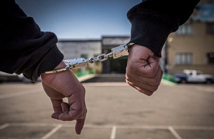 دستگیری اعضای باند توزیع‌کننده گسترده کراک و شیشه در مشهد