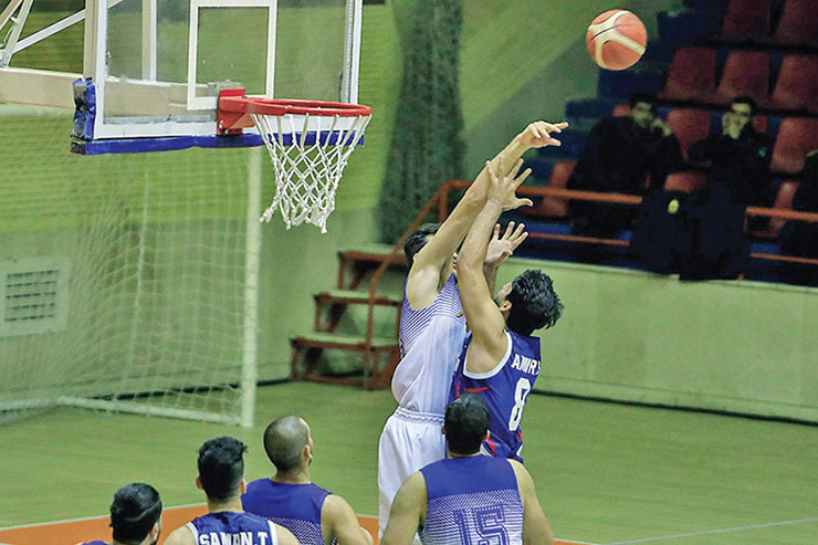 پدافند و پارسا دو نماینده مشهد در لیگ برتر بسکتبال در مسیری سخت