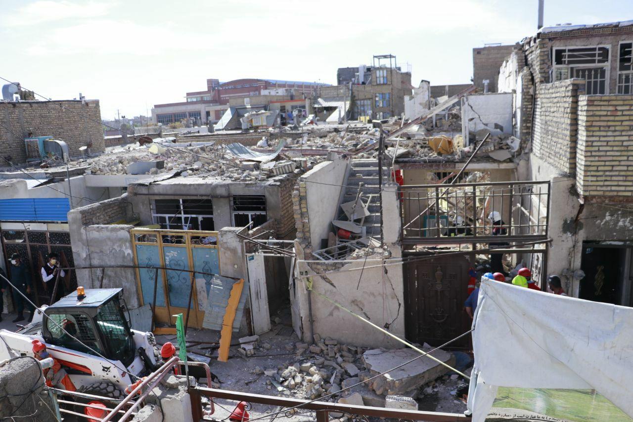 ریزش ساختمان دو طبقه