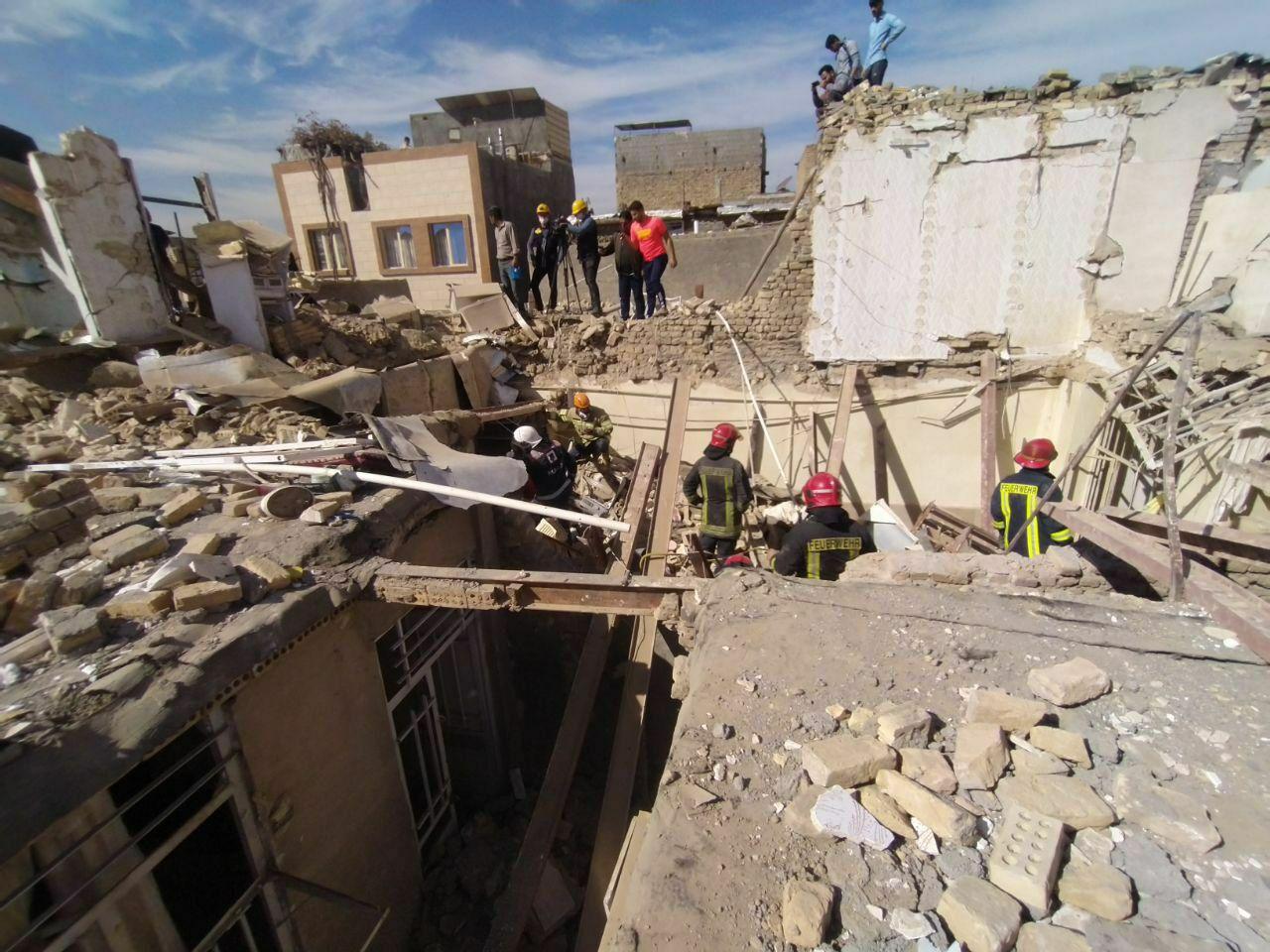 ریزش ساختمان دو طبقه