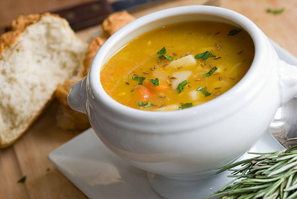 طرز تهیه یک سوپ مقوی مخصوص بیماران کرونایی | خبرگزاری ایلنا