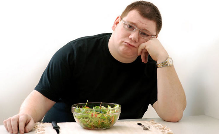 عوارض غذا خوردن بر اثر استرس و افزایش وزن در دوران کرونا