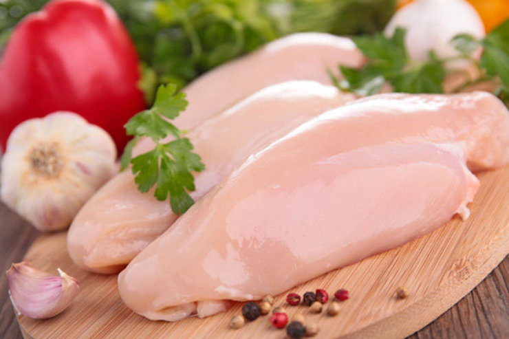 مصرف مرغ با وزن بیش از یک کیلو و ۸۰۰ گرم مضر است