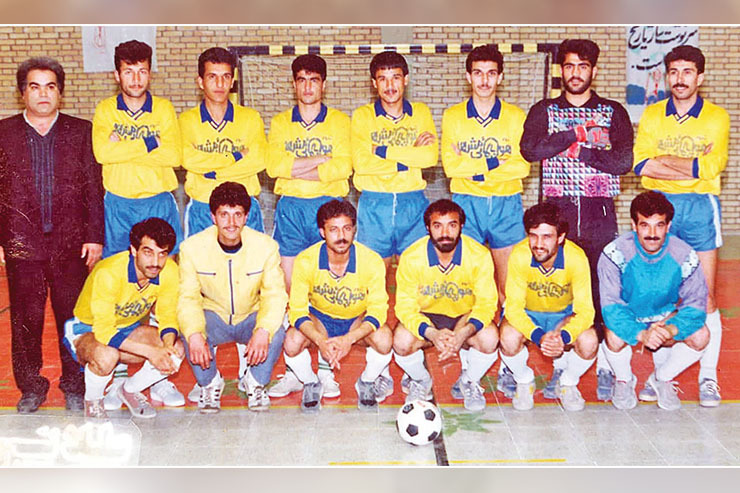 قاب خاطره | تیم هواپیمایی مشهد در مسابقات جام رمضان سال ۱۳۷۰