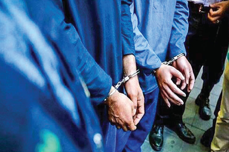 دستگیری ۱۲ متهم و مجرم سابقه‌دار که مرتکب جرائم سریالی در مشهد شده بودند