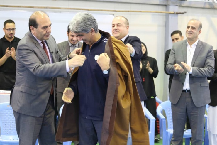 وزیر افغانستانی از مدرس و مربی ایرانی تقدیر کرد + عکس