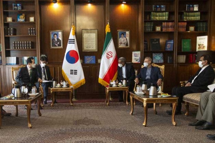 نخست وزیر کره‌جنوبی با علی لاریجانی دیدار کرد | منابع ما نزد بانک‌های کره امانت بود