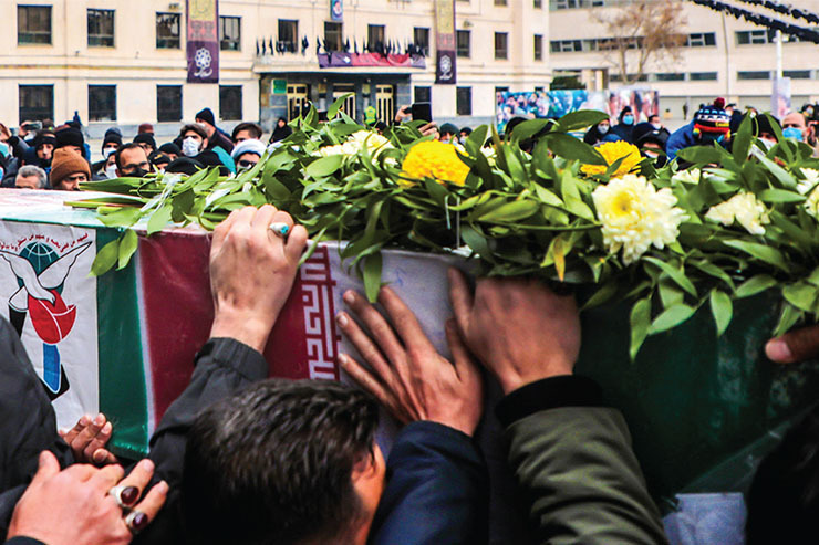 پیکر مطهر سه شهید گمنام در میدان شهدا مشهد به خاک سپرده شد