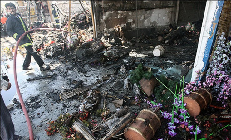 ویدئو| علت آتش سوزی در بازار گل شهید محلاتی تهران چه بود؟