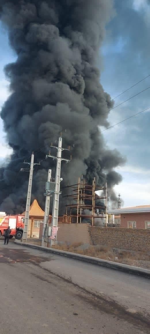 آتش‌سوزی و انفجار در شهرک صنعتی اشتهارد قزدین + فیلم و جزئیات
