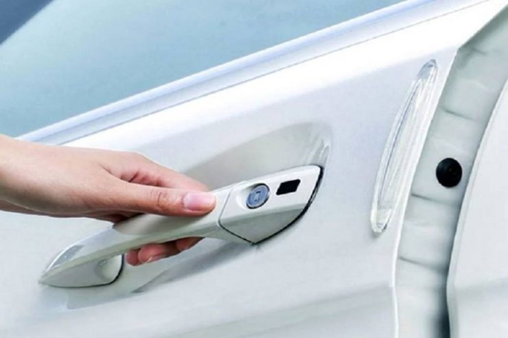 علت قفل یا بازنشدن درب های خودرو چیست؟