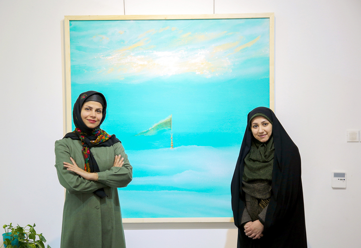 گپ‌وگفت‌ با مریم صدر و یاسمن سامانی درباره نمایشگاه «سبز آبی» در نگارخانه «اشراق»