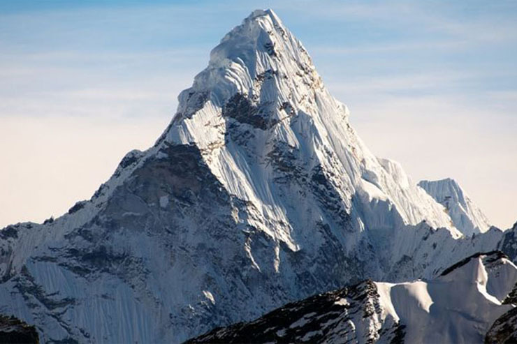 آیا اورست بلندترین کوه جهان است؟