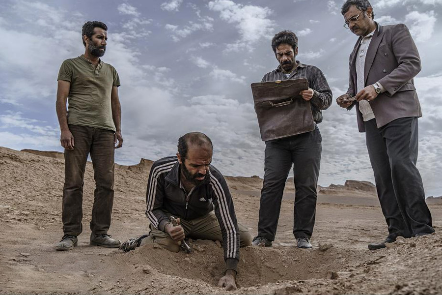 واکنش تند علی زرنگار به حذف فیلم «علت مرگ: نامعلوم» از چهلمین جشنواره فیلم فجر
