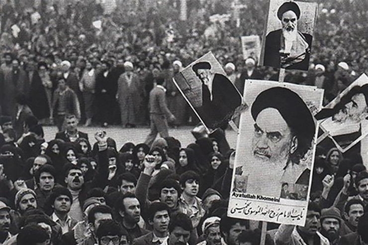 مروری بر آرمان‌ها و اهداف انقلاب اسلامی از دیدگاه رهبر معظم انقلاب