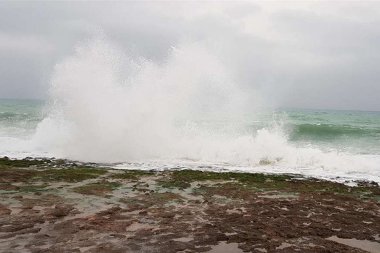 هشدار هواشناسی درباره افزایش سرعت وزش باد | ارتفاع ۲ تا ۳ متری موج های دریای شمال و جنوب