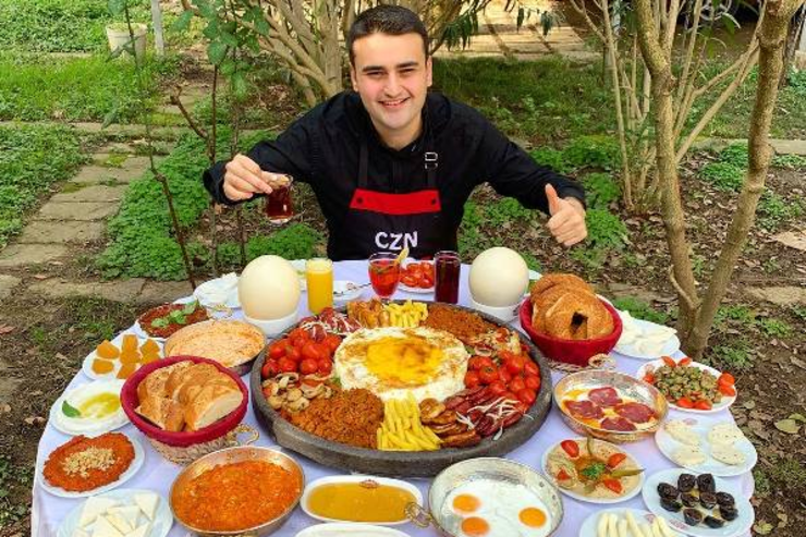 آشپز معروف ترکیه برای کودکان سوری غذا درست کرد + فیلم