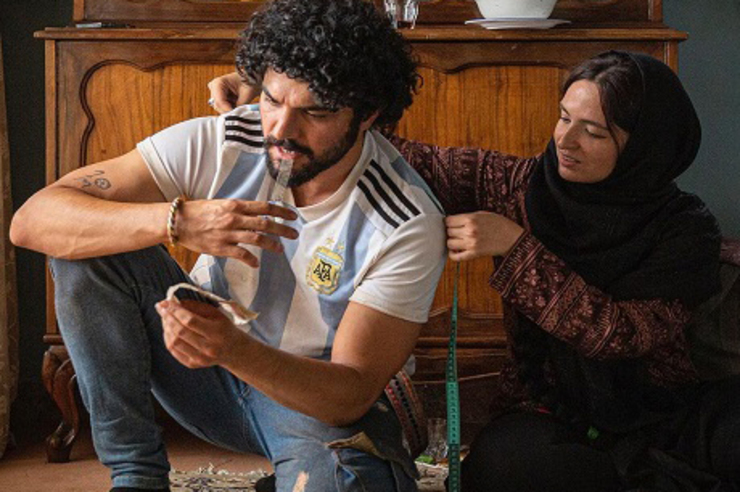 تجربه گلاره عباسی از افغانستانی بودن در فیلم شادروان + فیلم