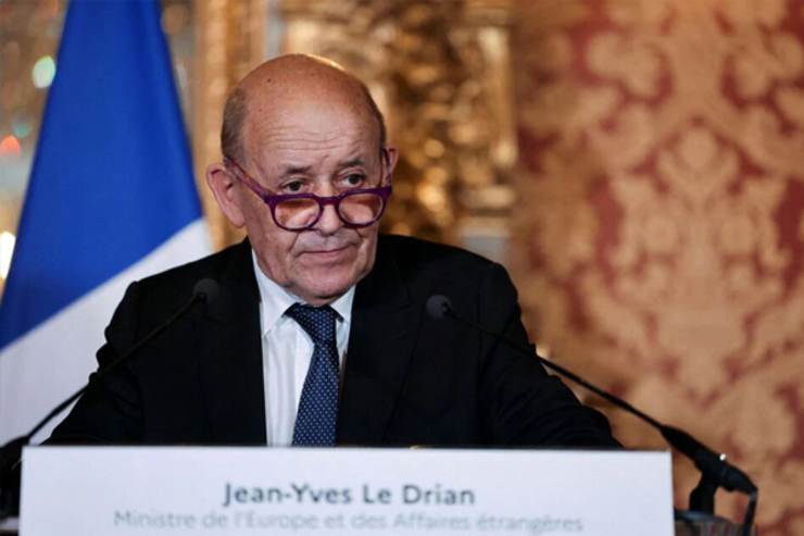 فرانسه توپ مذاکرات را به زمین ایران انداخت! | لودریان: به نقطه اوج مذاکرات وین رسیده ایم