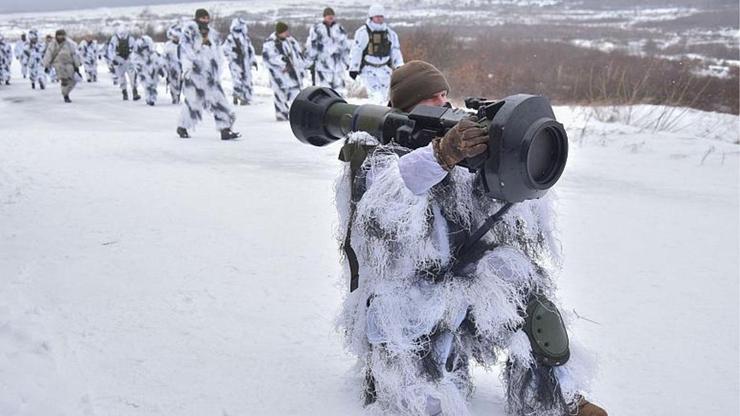 ویدئو| مانور نظامیان اوکراین با سلاح‌های پیشرفته ضدتانک