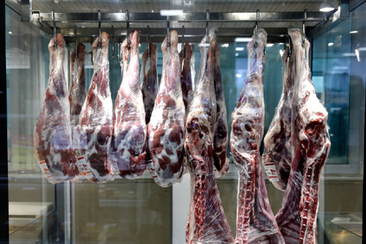 قیمت گوشت قرمز در بازار ۱۵ تا ۲۰ هزارتومانی کاهش یافت