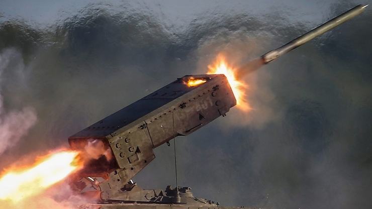 ویدئو| لحظه اصابت موشک روسیه به یک کارخانه در اوکراین