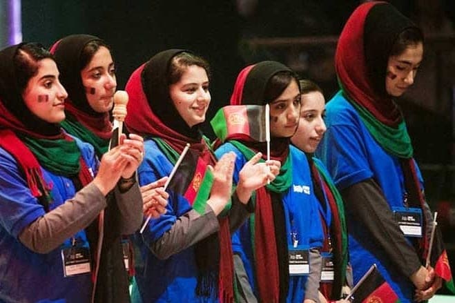 تیم رباتیک دختران افغانستان در بین ۳۰ دانشمند آسیا از نگاه مجله فوربز