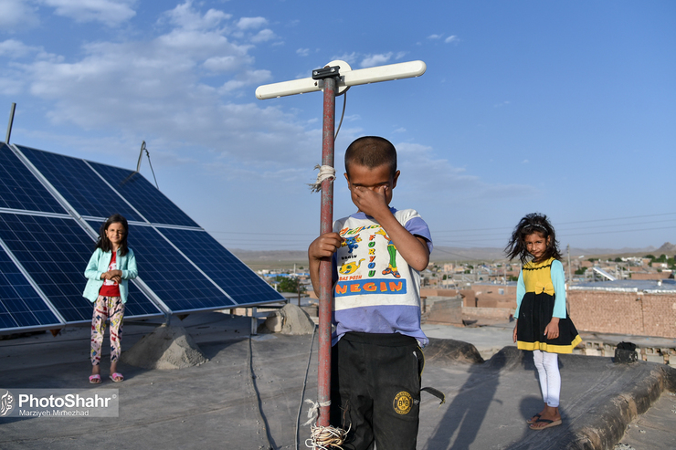 درآمدزایی اهالی روستای چاه نسر به کمک پنل های خورشیدی