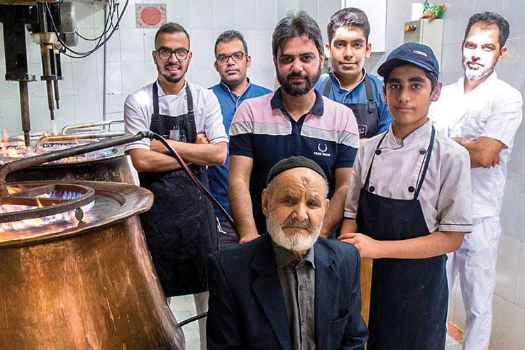 روایتی از اولین آشپزخانه اختصاصی شله مشهد | میراث خوشمزه خانواده دولت‌خواه