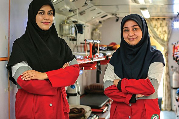 گفتگو با بانوان نجاتگر جمعیت هلال‌احمر که زندگی خودرا وقف مردم کردند