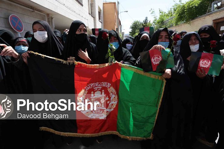 همدردی مهاجران افغانستانی ساکن مشهد با خانواده شهدای حادثه کابل