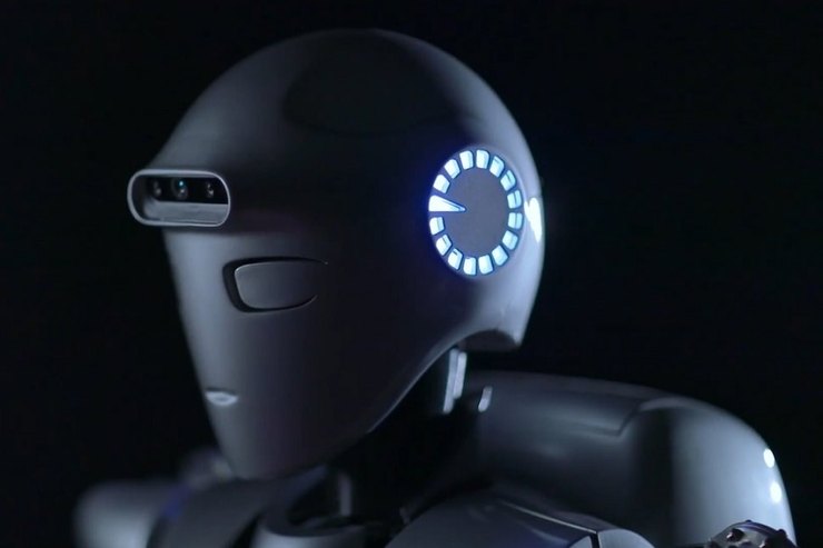 درباره «سورنا ۴»، ربات انسان‌نمای ایرانی که بین ۱۰ ربات برتر سال ۲۰۲۰ قرار گرفت