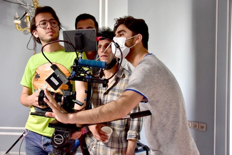 بررسی فیلم‌سازی در مشهد و معضل بزرگ «نبود سرمایه» در گفتگو‌ با حسن‌ ناصری