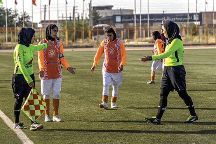 انتقاد مدیرعامل تیم فوتبال دختران سایپای مشهد از وضعیت فوتبال بانوان