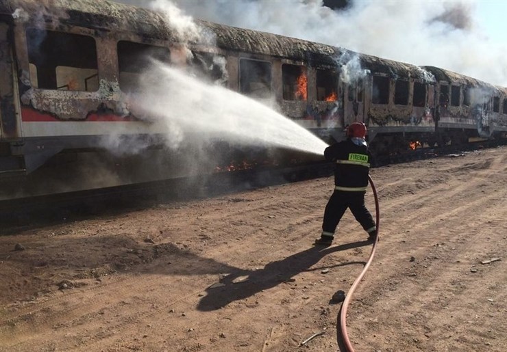 آتش سوزی در قطار مسافربری یزد - تهران + فیلم