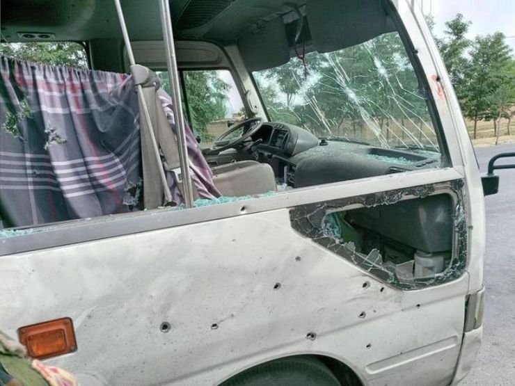 حمله به خودروی دانشگاهیان در افغانستان ۴ کشته برجای گذاشت