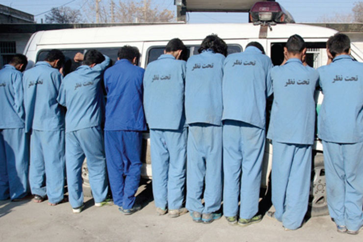 عملیات ضربتی ۵  کلانتری مشهد به دستگیری ۱۲ مجرم سابقه دار منجر شد