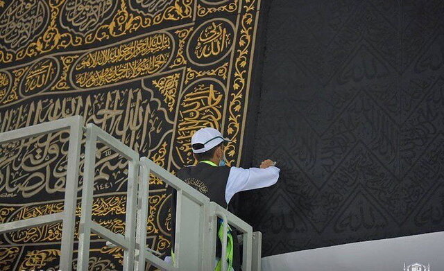 پرده کعبه خانه خدا