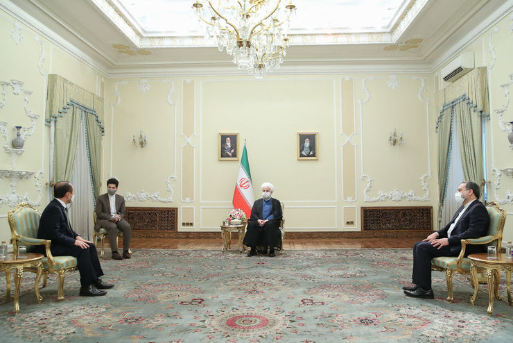 روحانی : استفاده ایران از ذخایر مالی خود در بانک‌های کره جنوبی حق روشن و واضح ما است