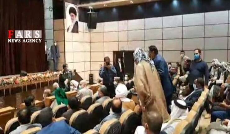ویدئو| اعتراض سران قبایل عرب خوزستان در نشست با جهانگیری