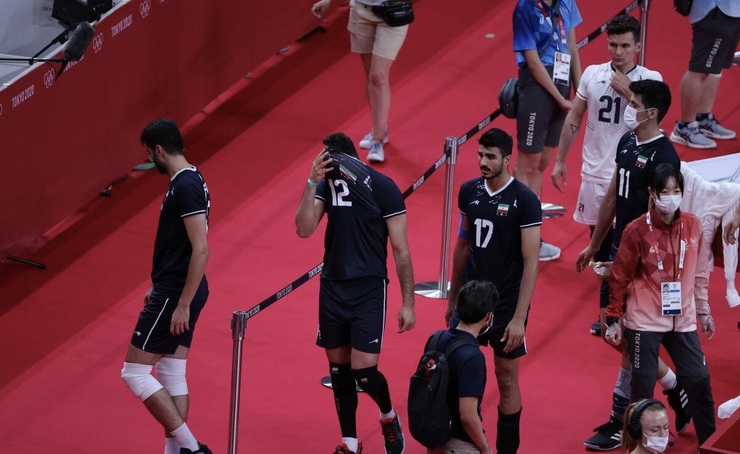 ویدئو| حمله تند جواد خیابانی به بازیکنان تیم ملی والیبال روی آنتن زنده