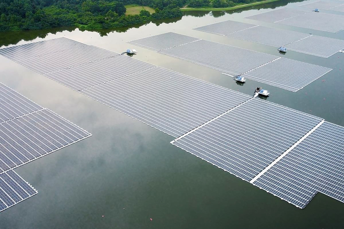 اندونزی با سرمایه‌گذاری ۲ میلیارد دلاری بزرگترین مزرعه خورشیدی شناور دنیا را می‌سازد