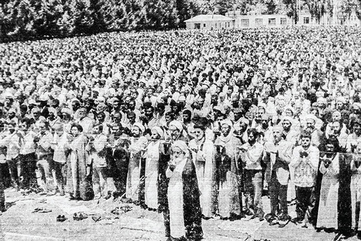 بازخوانی تاریخ برگزاری نمازجمعه در مشهد 41سال پیش