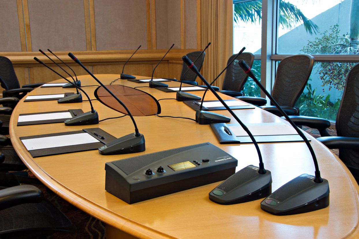 سیستم کنفرانس؛ تجهیزات لازم برای برگزاری جلسات مختلف هیئت دولت و غیر دولتی ها